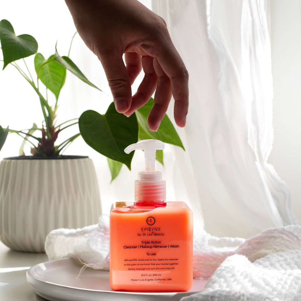ZAVORA BEAUTY | Hydrating Face Wash for Sensitive, Dry Skin